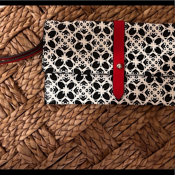 The Limited ENVELOPE CLUTCH/WRISTLET in red, white & black geometric design EUC - Picture 10 of 10
